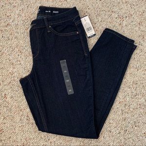 2/$12 Crown & Ivy Dark Wash Skinny Jeans 8R NWT